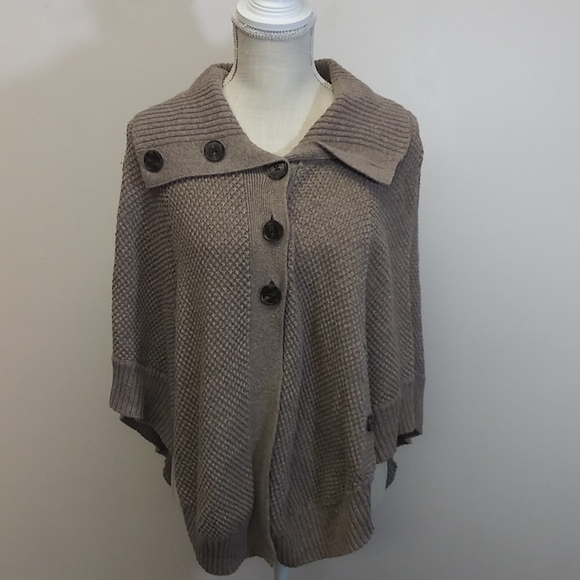 Gap Tan/Light Brown Knit Cape - Picture 12 of 12